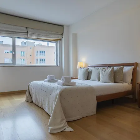 2 Bedroom Large By Innkeeper Apartman Lisboa